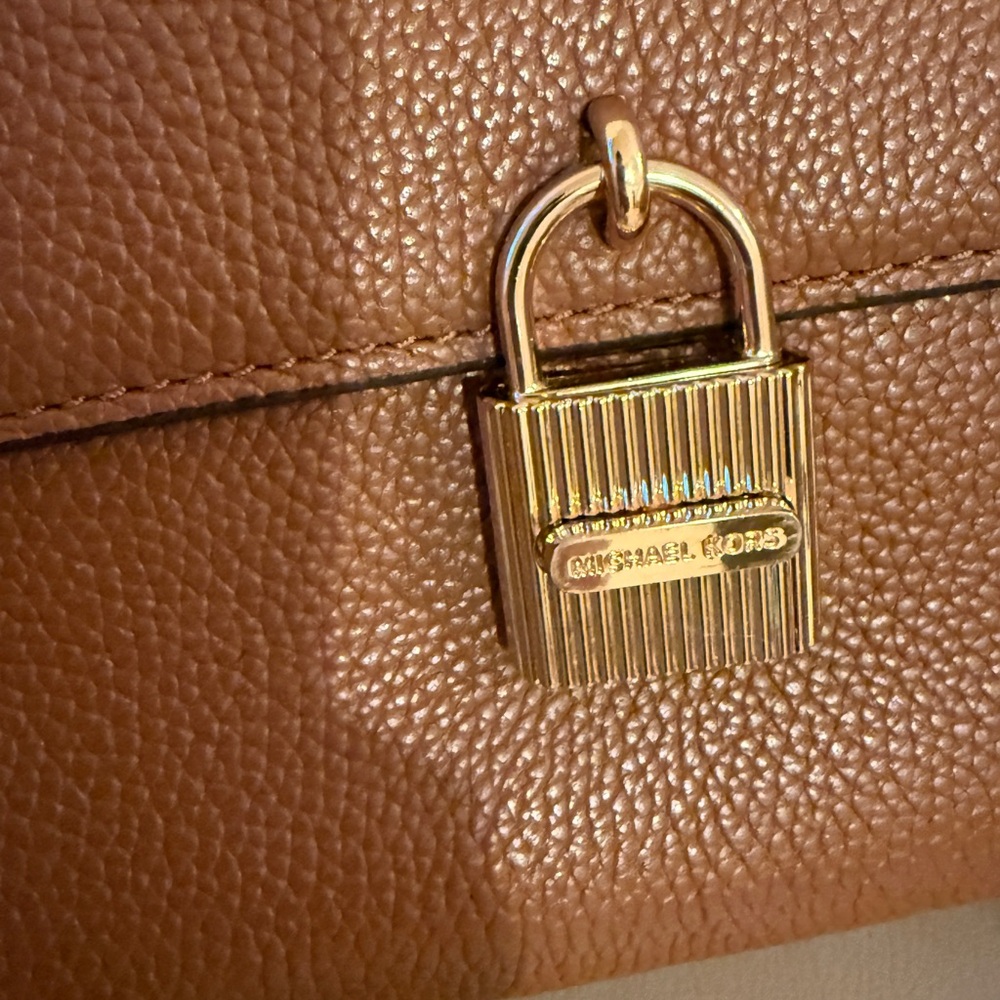Michael Kors Gold chain Shoulder Mercer Bag Leather in Cognac Brown New - Picture 4 of 10
